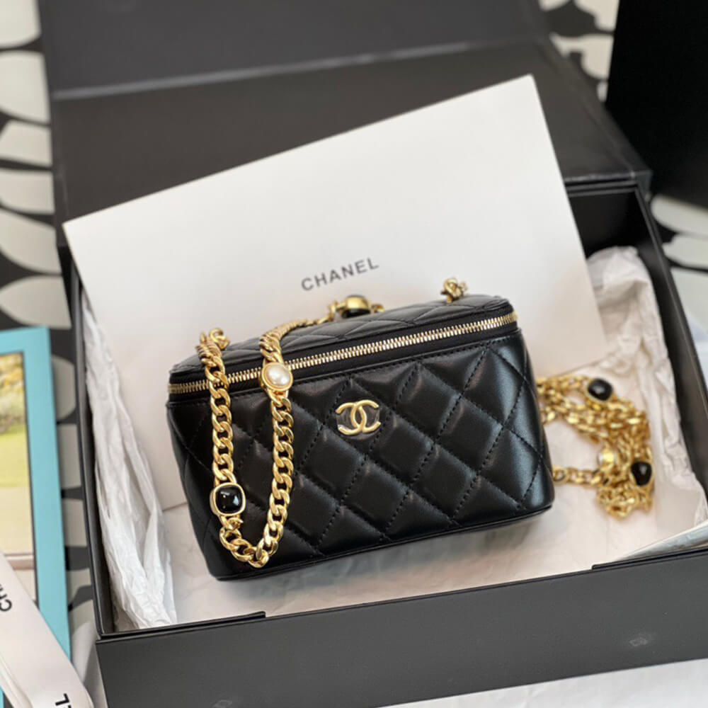 Ch**el VANITY WITH CHAIN