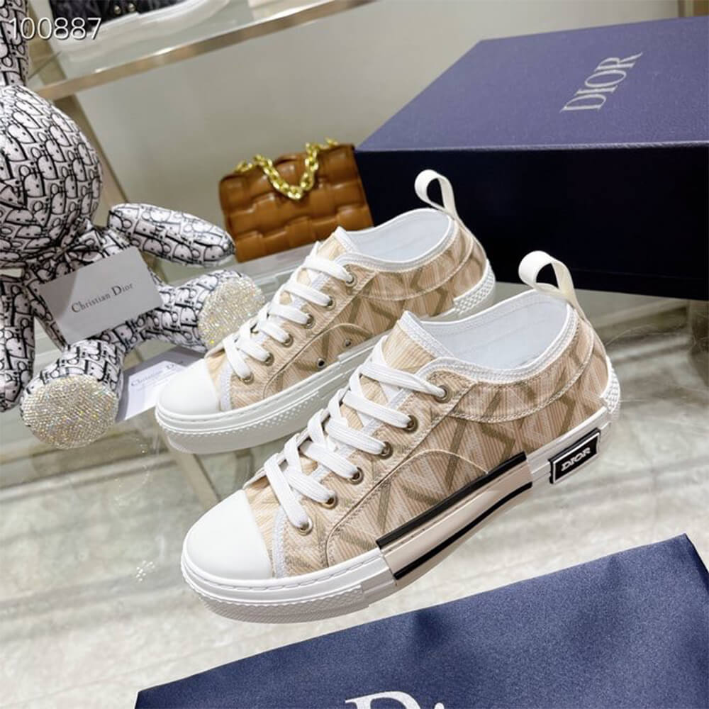 B23 LOW-TOP SNEAKER