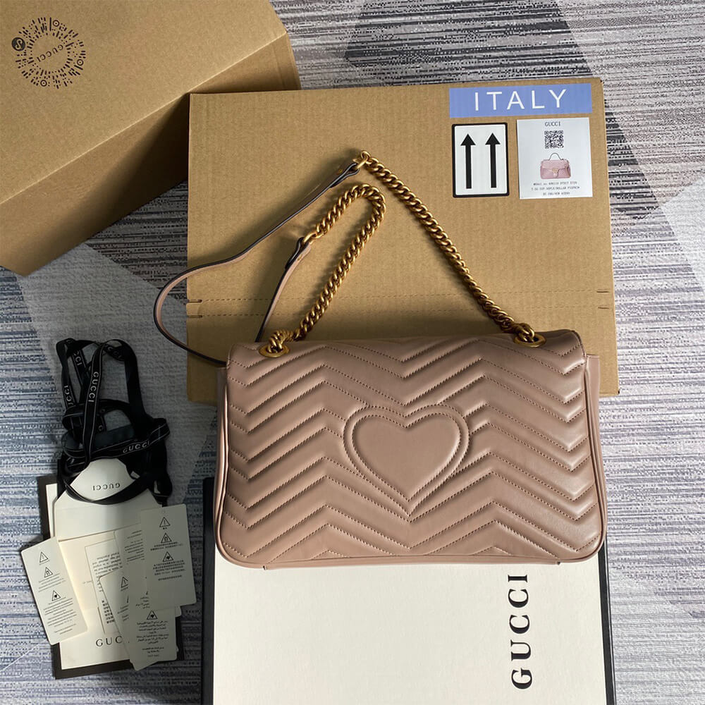 GG Marmont medium shoulder bag