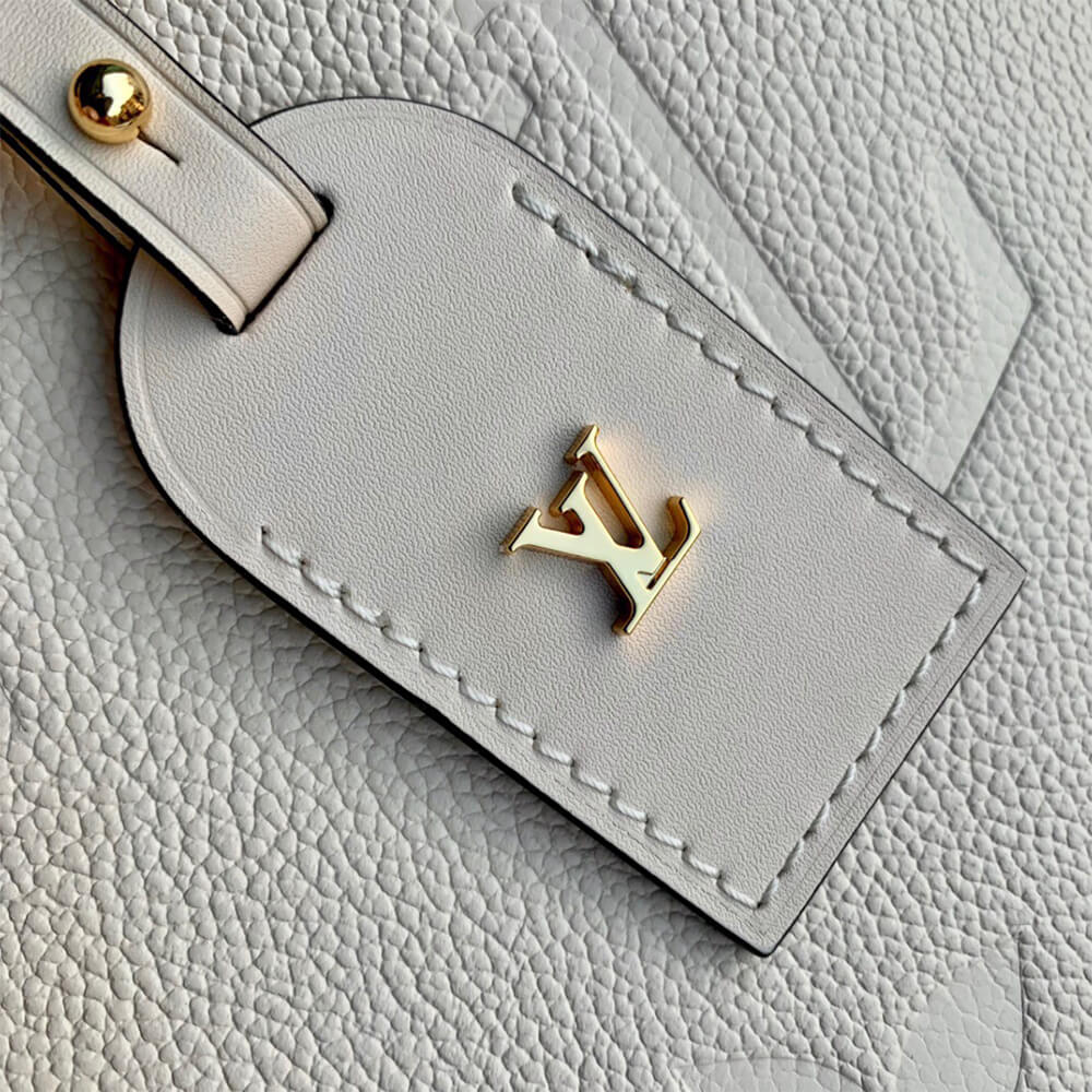 LV CARRYALL PM – EXCLUSIVELY ONLINE