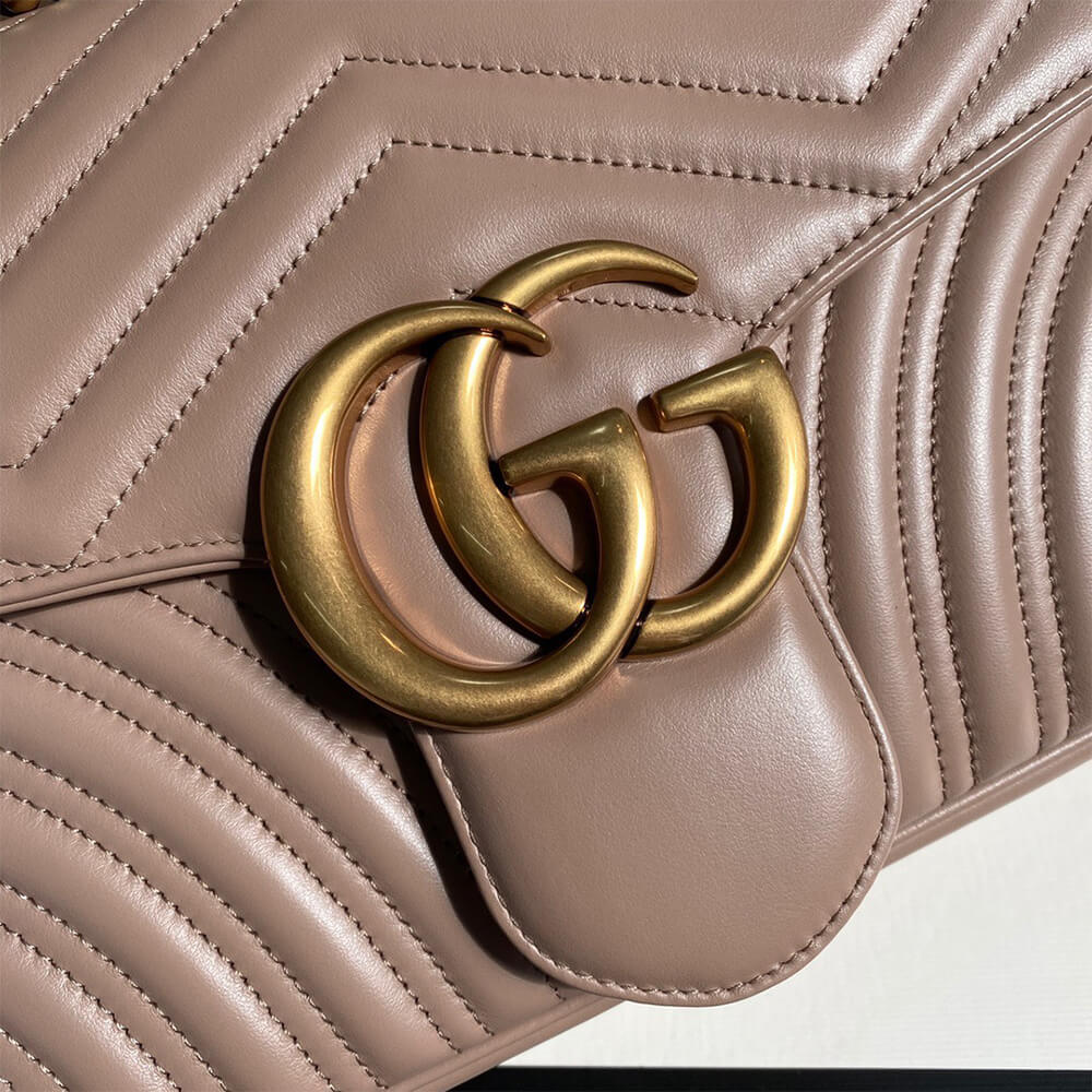 GG Marmont medium shoulder bag