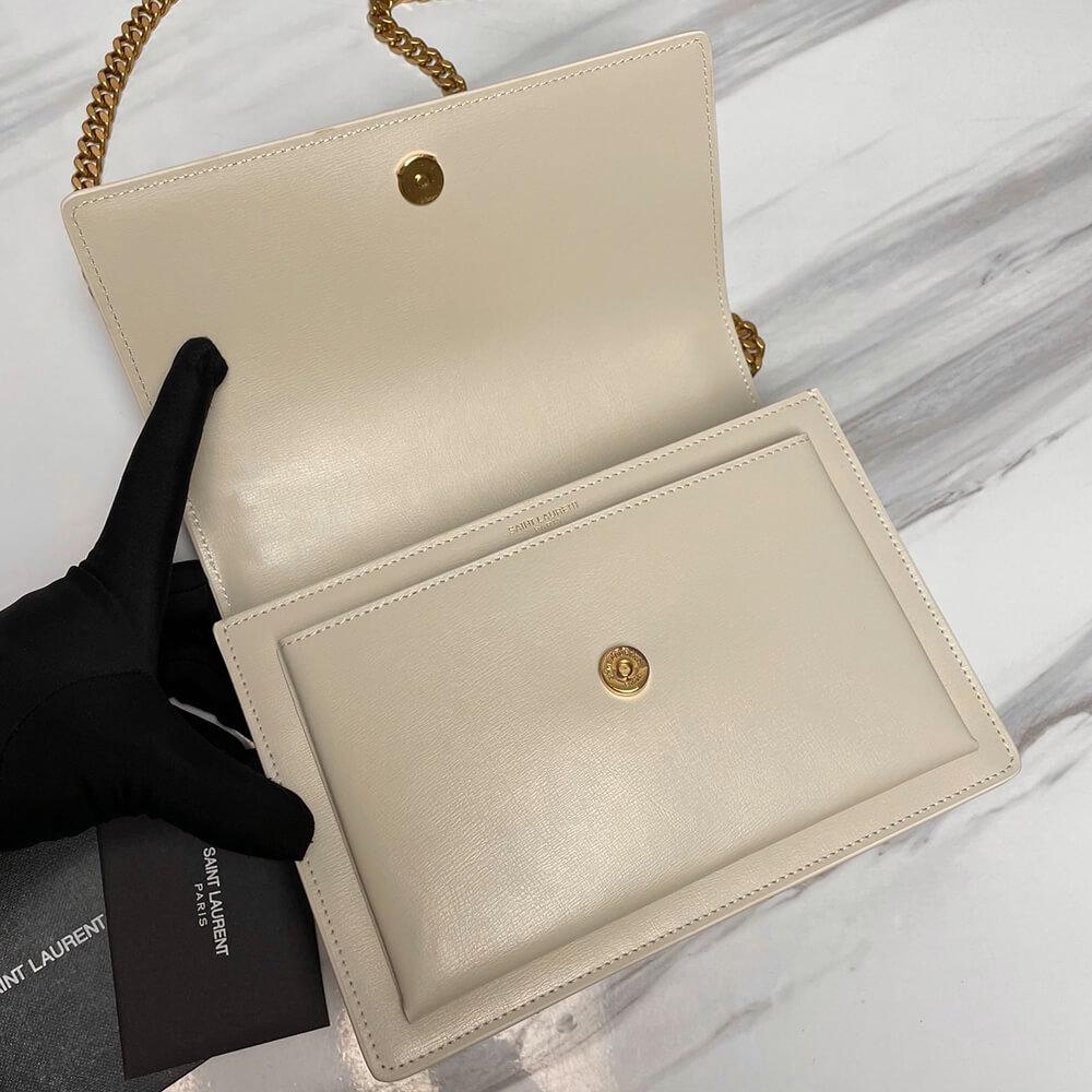SUNSET MEDIUM CHAIN BAG IN SMOOTH LEATHER