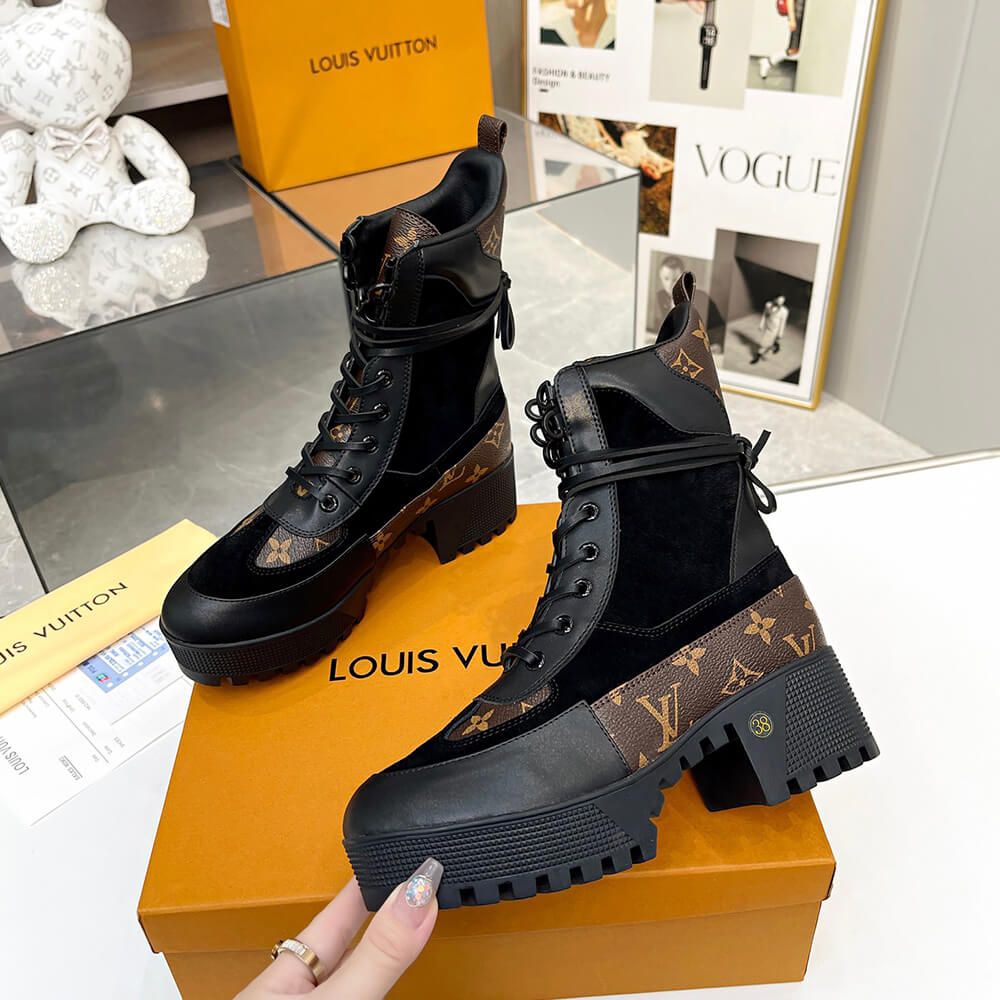 LV Laureate Desert Boot