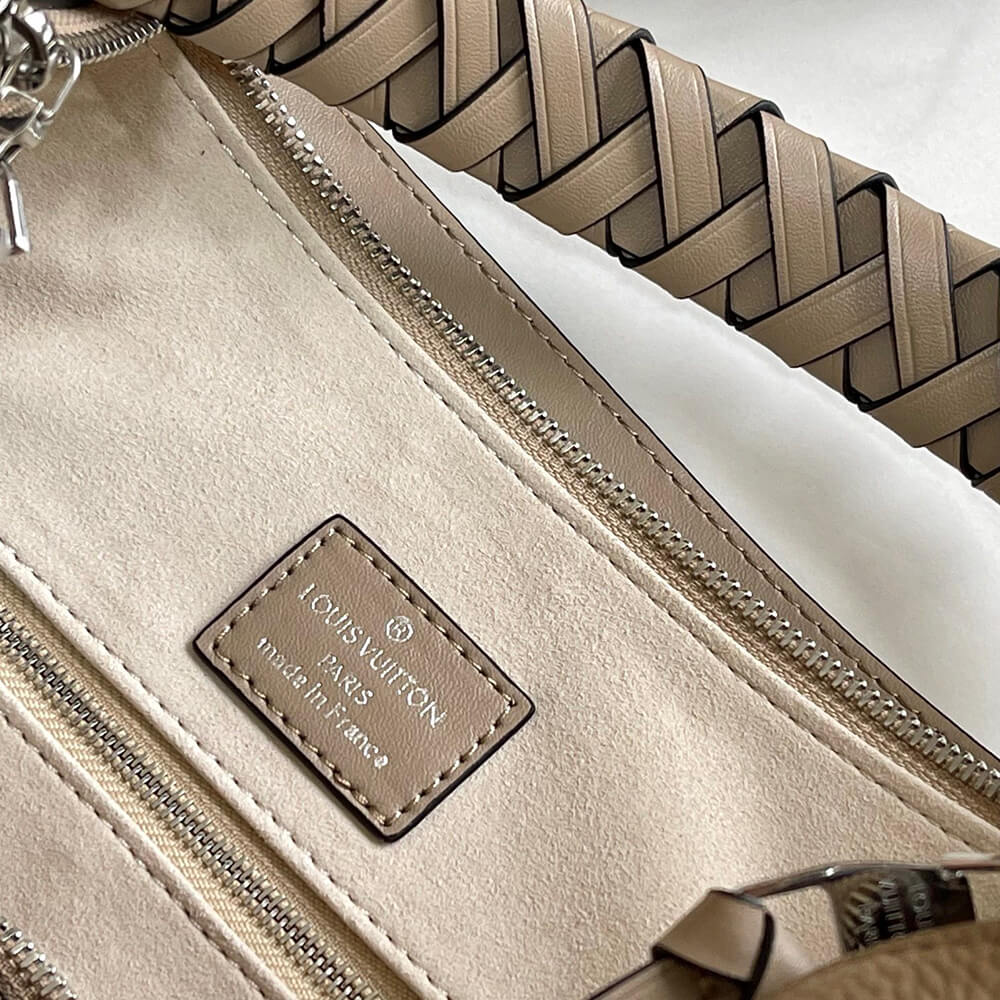 LV Beaubourg Hobo MM