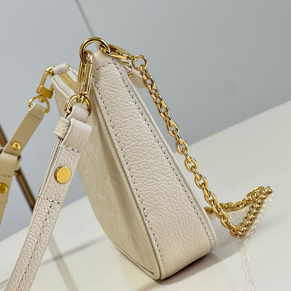 LV Easy Pouch On Strap