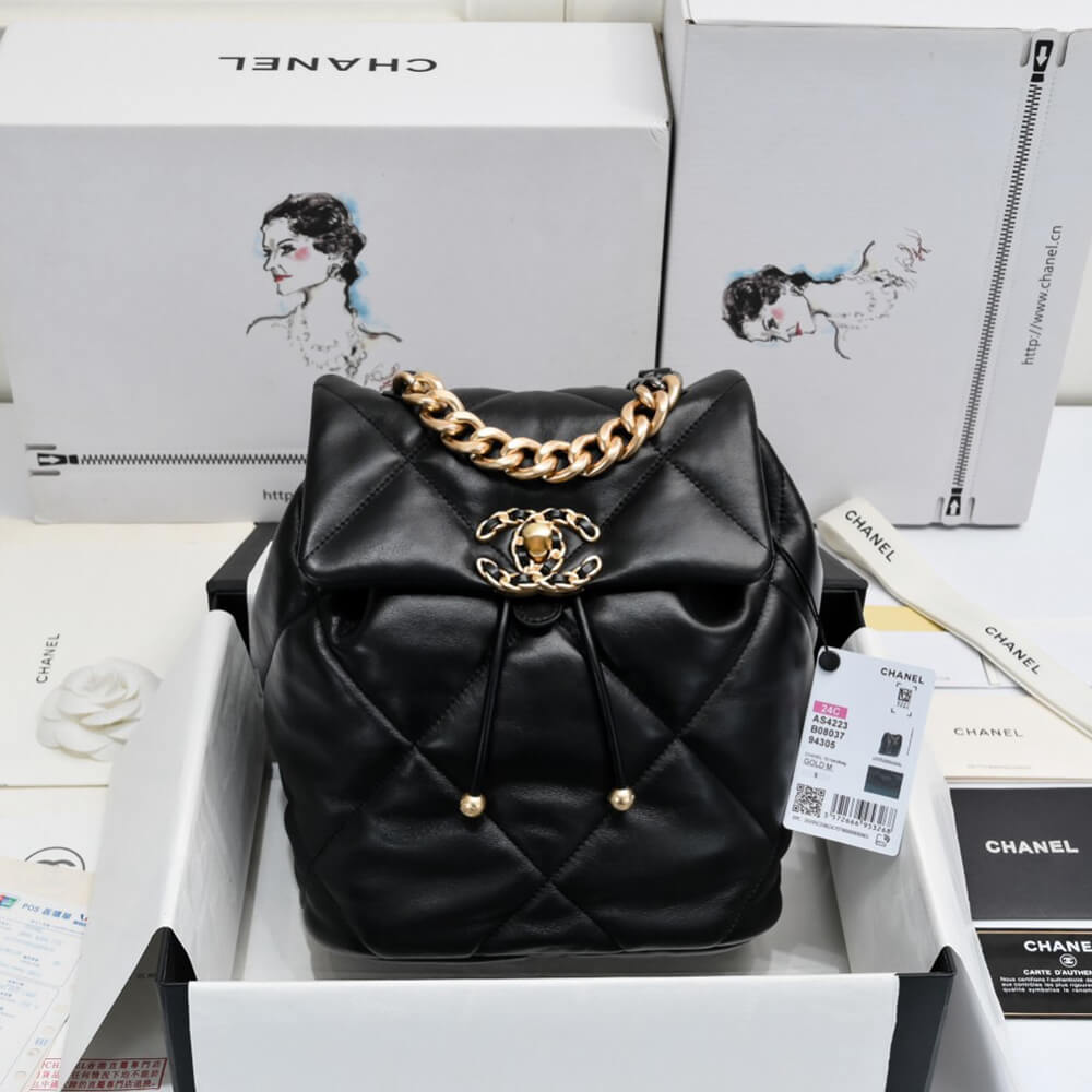 Ch**el 19 BACKPACK