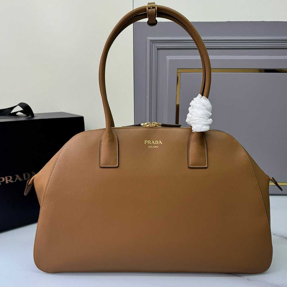 Pra*a Large leather tote bag with zipper closure(high-end grade)
