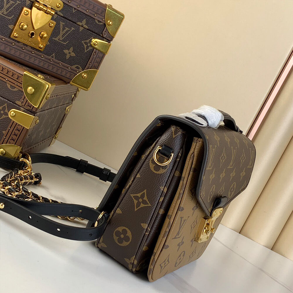 LV Pochette Metis Backpack