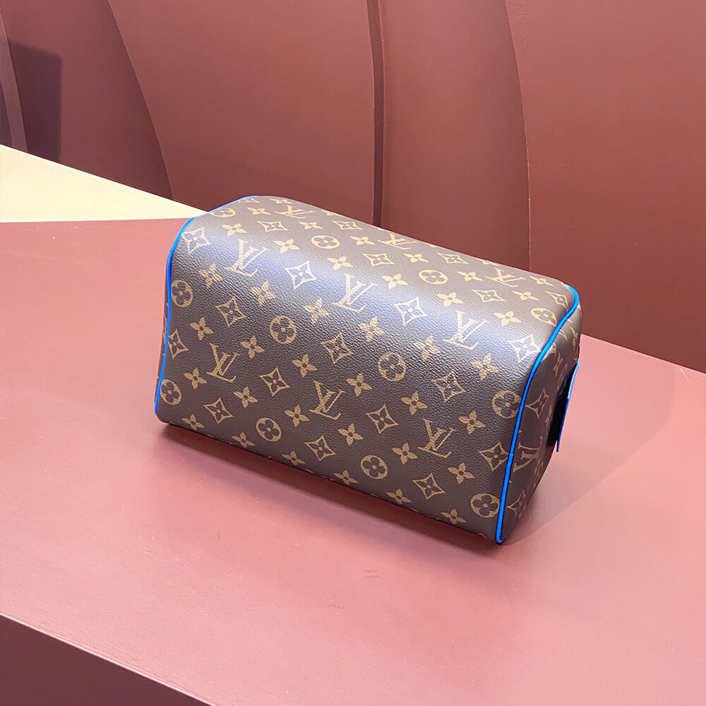 LV Dopp Kit