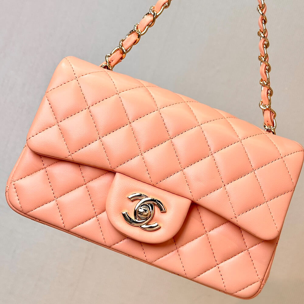 Ch**el Small Classic Handbag(HIGH-END Grade)
