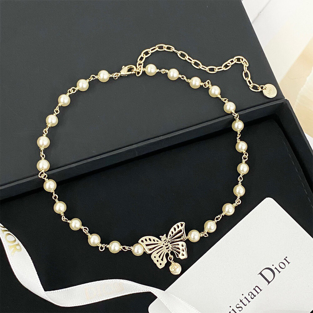 D10r PEARL NECKLACE