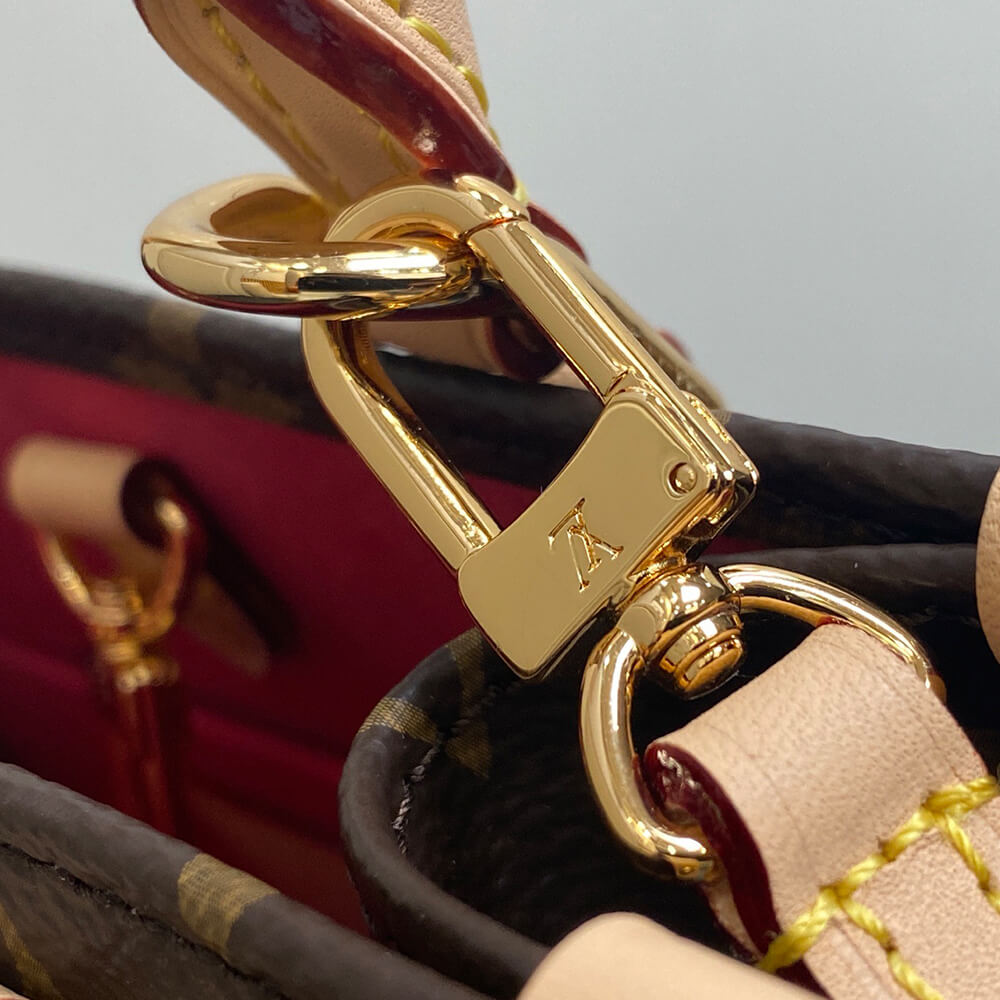 LV x TM OnTheGo BB