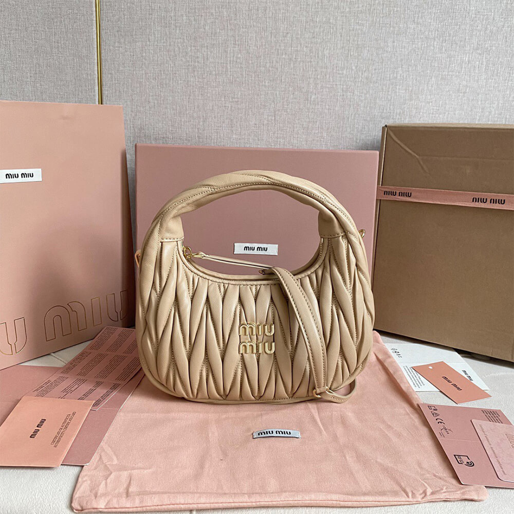 Small Wander matelasse nappa leather hobo bag(HIGH-END GRADE)