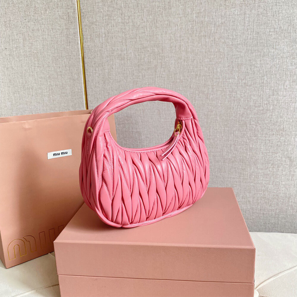 Small Wander matelasse nappa leather hobo bag(HIGH-END GRADE)