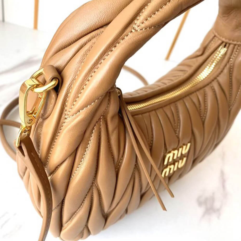 Small Wander matelasse nappa leather hobo bag(HIGH-END GRADE)