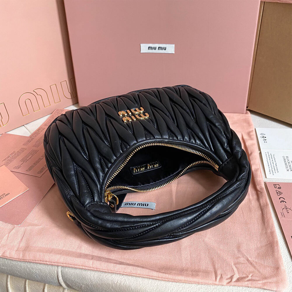 Small Wander matelasse nappa leather hobo bag(HIGH-END GRADE)