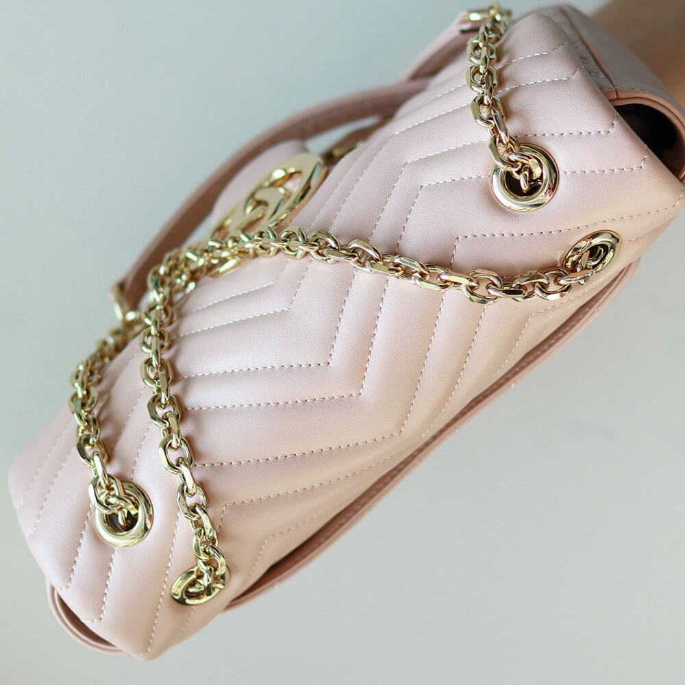 NEW GG Marmont medium shoulder bag