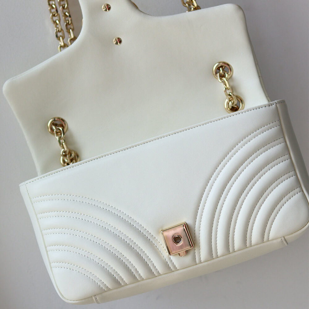 NEW GG Marmont medium shoulder bag
