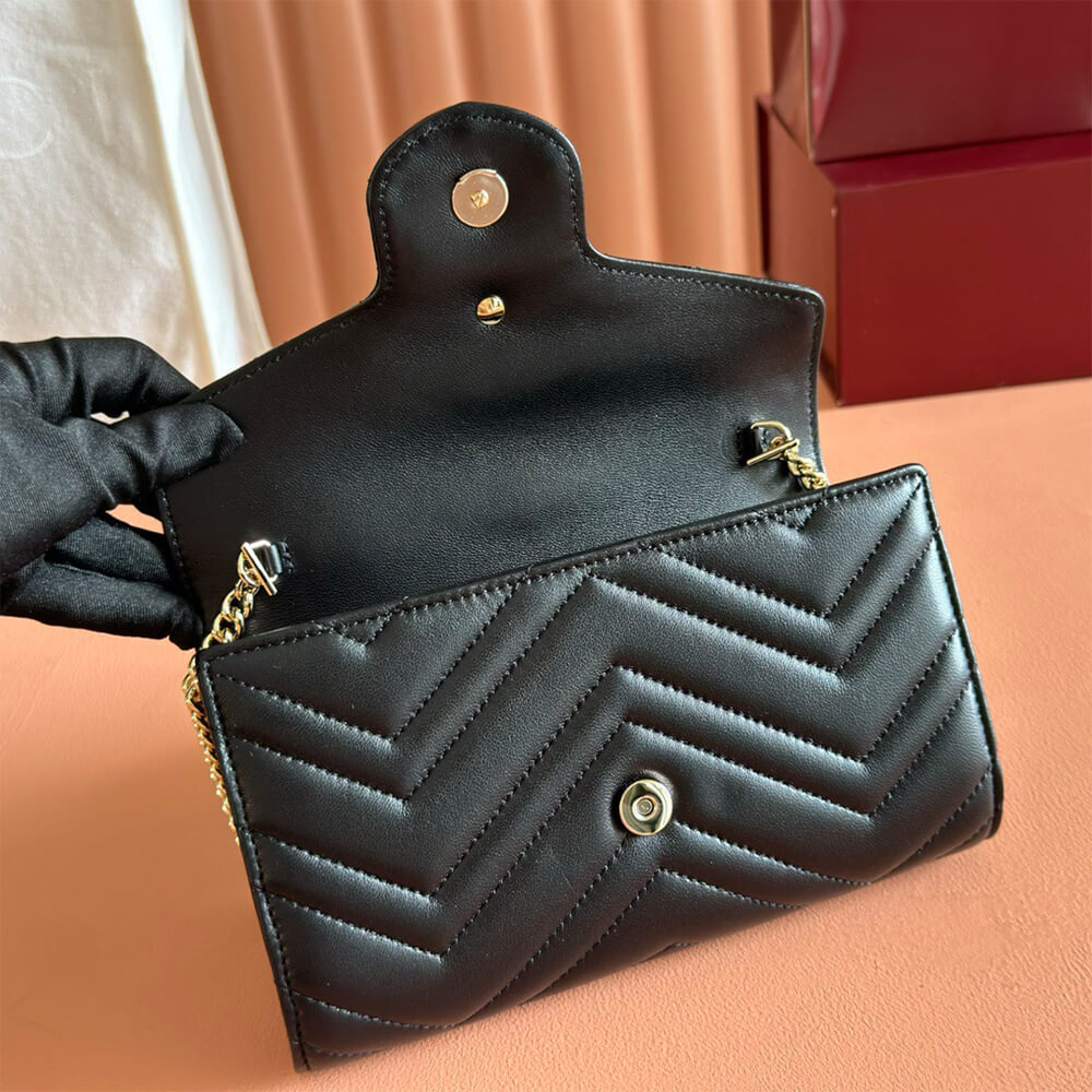 GG Marmont wallet on chain