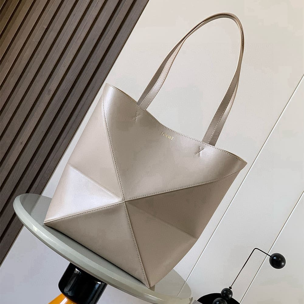 L0ew* Medium Puzzle Fold tote in shiny calfskin(HIGH-END GRADE)